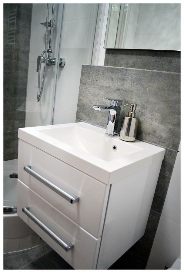 Color24 Apartament ستالوفا فولا المظهر الخارجي الصورة
